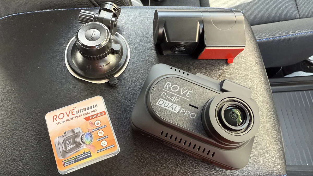 ROVE R2-4K Dual PRO Dash Cam